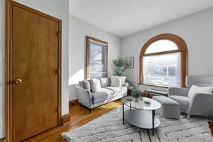 1355 Dennison Ave, Columbus, OH 43201 - Photo 8