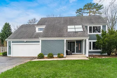 271 Monsarrat Drive, Dublin, OH 43017 - Photo 1