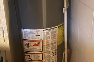 1806 Balsamridge Rd, Columbus, OH 43229 - Photo 2