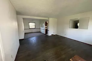 1806 Balsamridge Rd, Columbus, OH 43229 - Photo 2