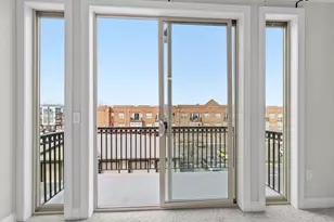 925 Ingleside Ave, Columbus, OH 43215 - Photo 1