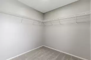 208 Rugby Ln, Columbus, OH 43230 - Photo 32