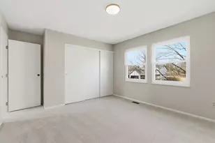 208 Rugby Ln, Columbus, OH 43230 - Photo 36