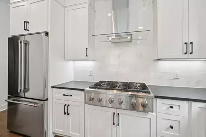 2842 Gunnison Drive #204, Columbus, OH 43228 - Photo 10