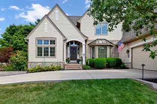 665 Matthews Brook Ln, Powell, OH 43065 - Photo 2