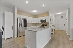 6170 Harbour Pointe, Columbus, OH 43231 - Photo 10