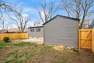 131 E Stanton Ave, Columbus, OH 43214 - Photo 38