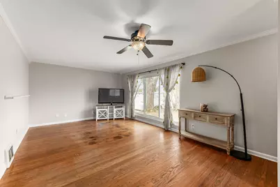 131 E Stanton Avenue, Columbus, OH 43214 - Photo 12