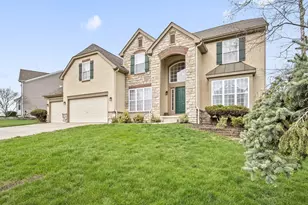 2659 Roe Dr, Lewis Center, OH 43035 - Photo 2