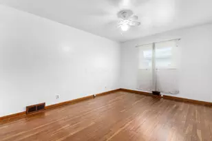 2740 Berwick Blvd, Columbus, OH 43209 - Photo 32