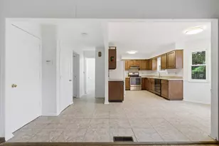 1701 Moreland Dr, Columbus, OH 43220 - Photo 12