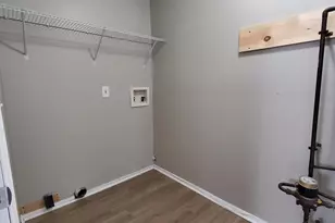 2637 Four Seasons Dr, Columbus, OH 43207 - Photo 12