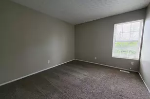 2637 Four Seasons Dr, Columbus, OH 43207 - Photo 20