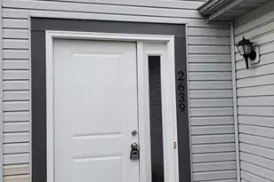 2637 Four Seasons Dr, Columbus, OH 43207 - Photo 4