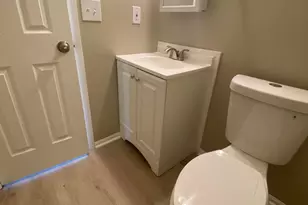 2647 Four Seasons Dr, Columbus, OH 43207 - Photo 12