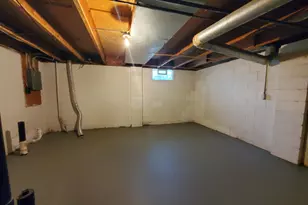 2719 Four Seasons Dr, Columbus, OH 43207 - Photo 12