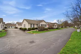 1324 Hillview Cir W, Newark, OH 43055 - Photo 24