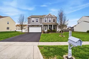 4322 Archway Ct, Grove City, OH 43123 - Photo 1