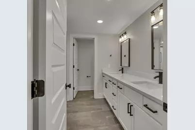 6084 Mink Street SW, Pataskala, OH 43062 - Photo 14