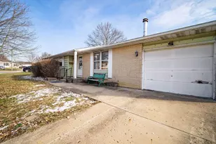 1020 Torrey Hill Dr, Columbus, OH 43228 - Photo 30