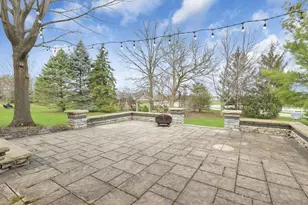 3326 Brentwood Ct, Powell, OH 43065 - Photo 6