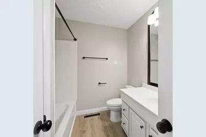 566 E 10th Street, Marysville, OH 43040 - Photo 16