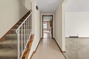 1090 Woodmere Rd, Columbus, OH 43220 - Photo 40