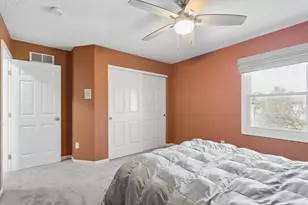 242 Farm Creek Dr, Columbus, OH 43230 - Photo 36