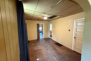 299 Whitethorne Ave, Columbus, OH 43223 - Photo 8