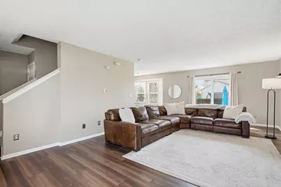 9003 Holquest Drive, Lewis Center, OH 43035 - Photo 4