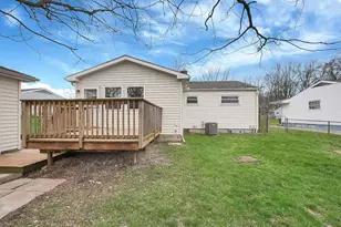 5294 Eisenhower Rd, Columbus, OH 43229 - Photo 26