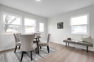 5294 Eisenhower Rd, Columbus, OH 43229 - Photo 14