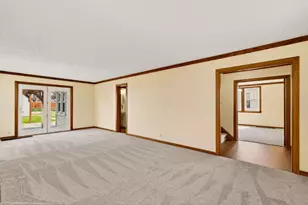 892 N Court St, Circleville, OH 43113 - Photo 18