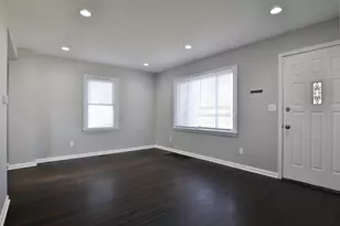 979 Urana Ave, Columbus, OH 43224 - Photo 2