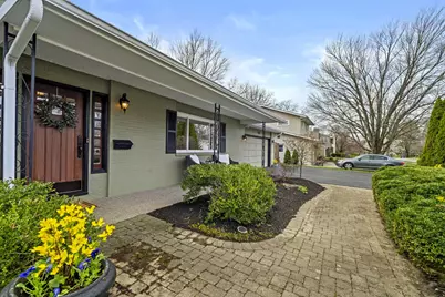 2411 Sheringham Road, Upper Arlington, OH 43220 - Photo 8