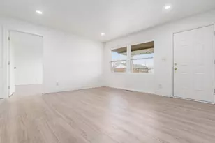 5301 Negley Ct, Columbus, OH 43232 - Photo 10