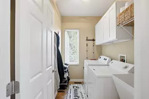 7524 Center Green Dr, Westerville, OH 43082 - Photo 14