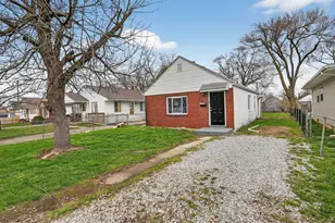 46 Florence Ave, Columbus, OH 43228 - Photo 2