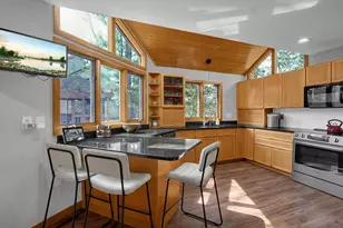 291 Glen Village Ct, Powell, OH 43065 - Photo 4