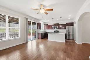 361 Cloverhill Dr, Galloway, OH 43119 - Photo 8