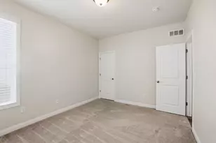 361 Cloverhill Dr, Galloway, OH 43119 - Photo 36