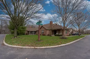 2849 Pleasantdale Dr, Lewis Center, OH 43035 - Photo 4