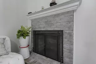 384 Sandburr Dr, Columbus, OH 43230 - Photo 14