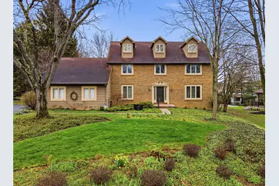 742 Gatehouse Lane, Columbus, OH 43235 - Photo 1