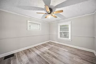 446 S Eureka Ave, Columbus, OH 43204 - Photo 12