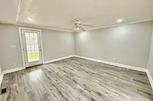 305 Danhurst Rd, Columbus, OH 43228 - Photo 14