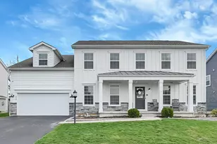 636 Kelburn Ln, Pickerington, OH 43147 - Photo 2