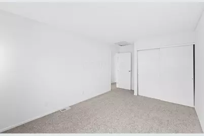 4840 Briston Drive, Columbus, OH 43221 - Photo 18