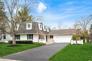 880 Lynbrook Rd, Columbus, OH 43235 - Photo 1