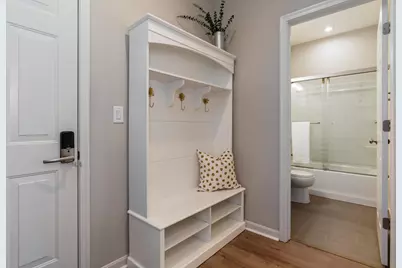 6090 Windcliff Drive E, Grove City, OH 43123 - Photo 4